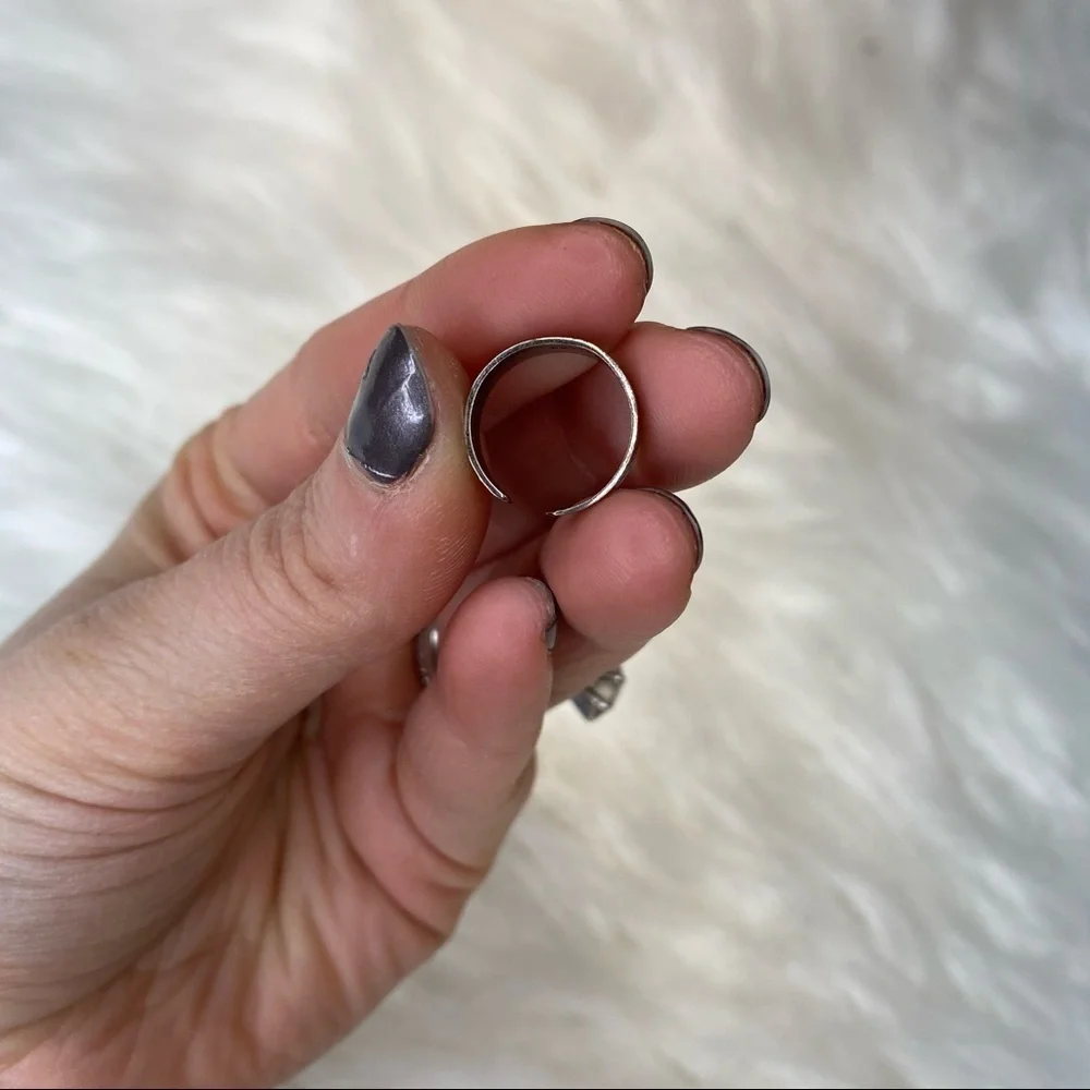 Sterling Silver 925 Mexico Graphite Gray Embossed Waves Toe Ring Adjustable